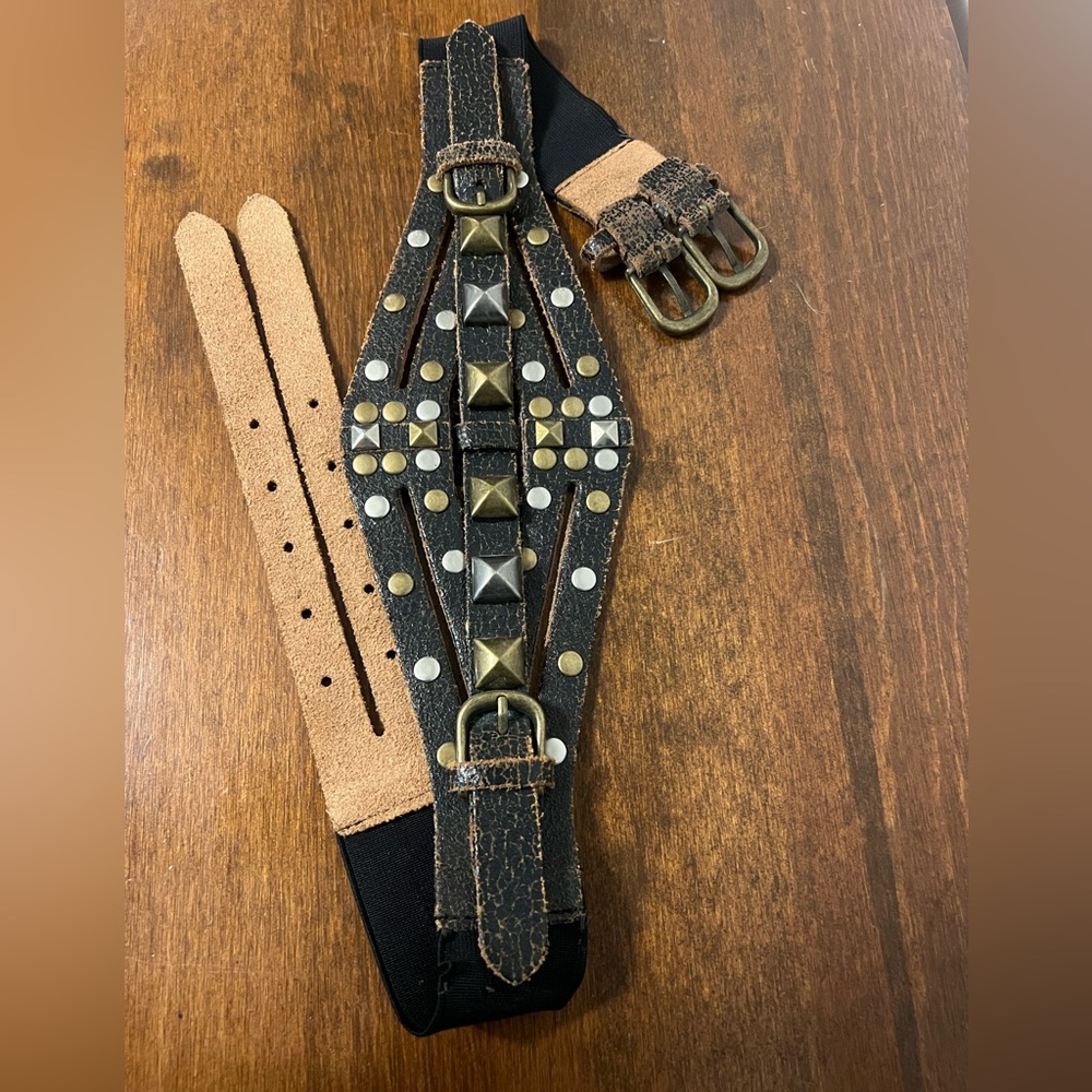 🎈Studded Leather Belt
